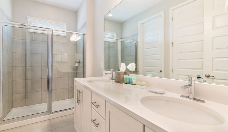 Encore Reunion - Four Bedroom Bathroom